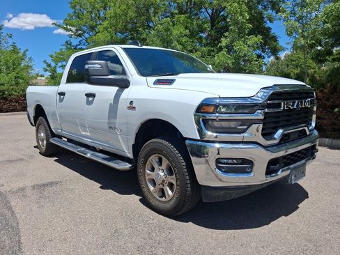 Used 2025 RAM 2500 Big Horn AWD/4WD image 1