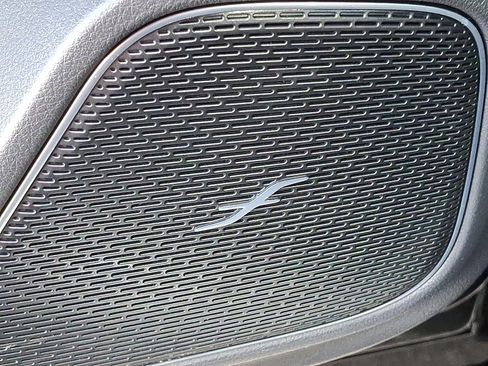 Certified 2024 Mercedes-Benz GLB 250 4MATIC image 26