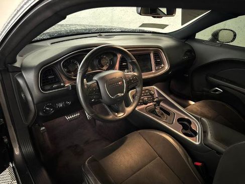 Used 2018 Dodge Challenger SXT Plus RWD image 4