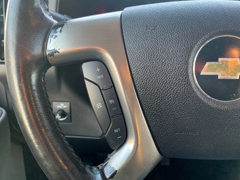 Used 2016 Chevrolet Express 2500 image 13