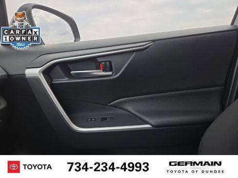 Used 2025 Toyota RAV4 XLE image 32