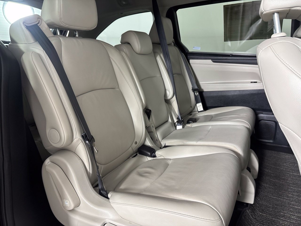 Used 2025 Honda Odyssey EX-L image 28