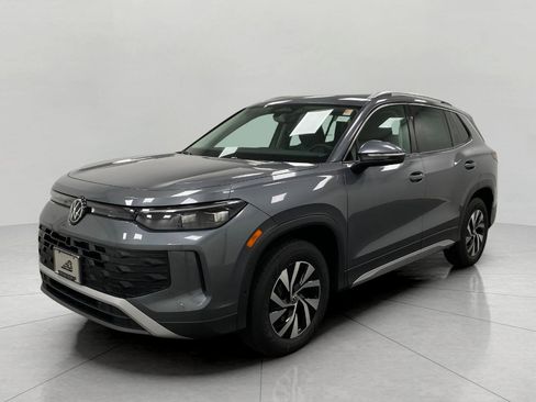 New 2025 Volkswagen Tiguan S image 8