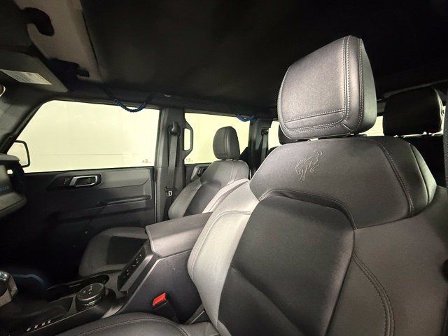 Used 2024 Ford Bronco Black Diamond AWD/4WD image 14