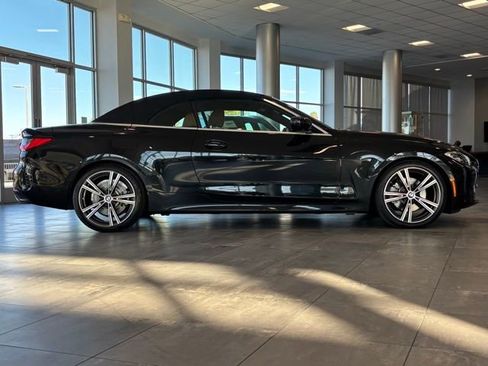 Used 2023 BMW 430i Convertible w/ Premium Package image 14