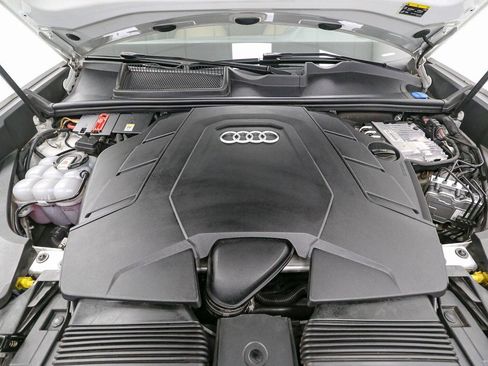 Used 2023 Audi Q8 Premium w/ Convenience Package AWD/4WD image 15