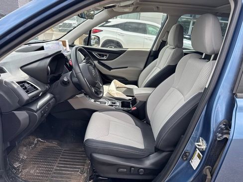 Used 2021 Subaru Forester Premium AWD/4WD image 5