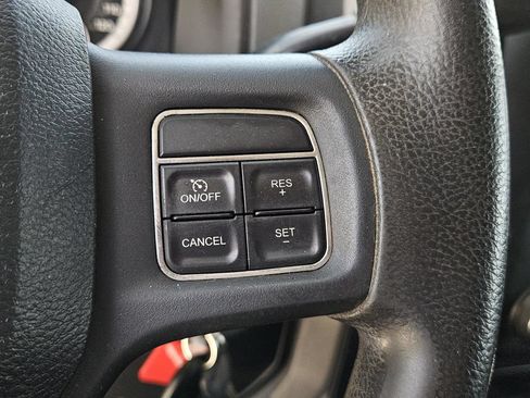 Used 2014 RAM 1500 Express RWD image 16