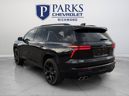 Used 2024 Chevrolet Traverse RS FWD image 5