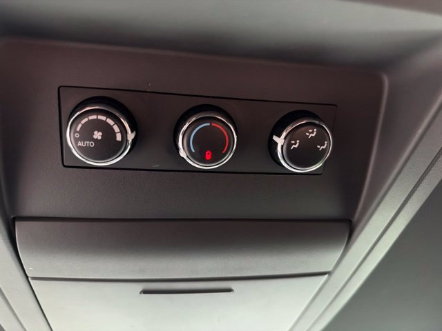 Used 2018 Dodge Grand Caravan GT FWD image 28