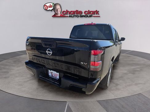 Used 2022 Nissan Frontier SV RWD image 6