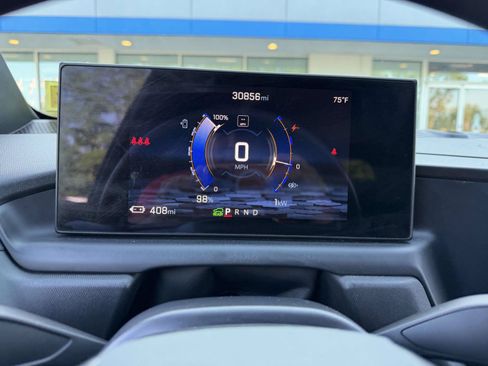 Certified 2024 Chevrolet Silverado EV W/T AWD/4WD image 26