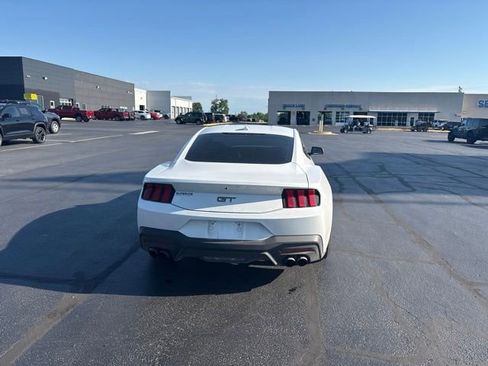 Used 2025 Ford Mustang GT Premium RWD image 13