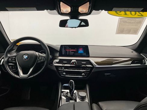 Used 2019 BMW 530i w/ Convenience Package image 10
