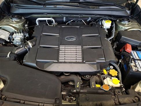 Used 2018 Subaru Outback 3.6R Touring image 30