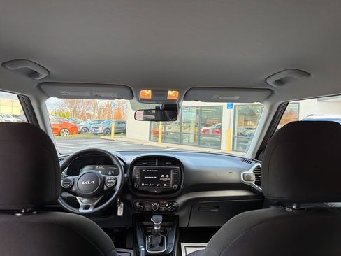 Certified 2024 Kia Soul LX w/ Option Group 015 image 22