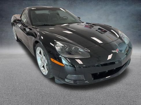 Used 2005 Chevrolet Corvette Coupe w/ Preferred Equipment Group image 5