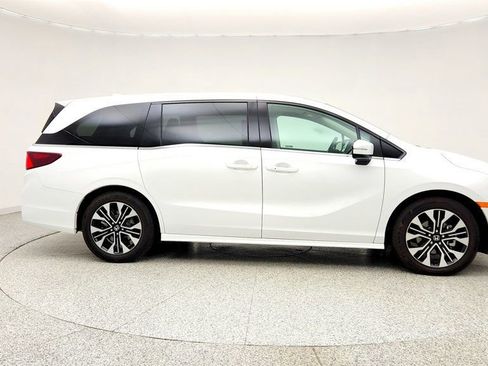 Used 2026 Honda Odyssey Elite image 4