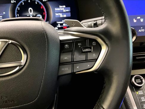 Used 2024 Lexus GX 550 AWD/4WD image 24