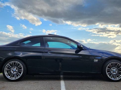 Used 2011 BMW 335i xDrive Coupe AWD/4WD image 5