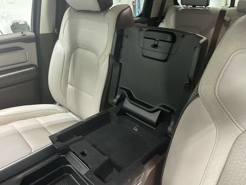 Used 2025 RAM 1500 Laramie AWD/4WD image 24
