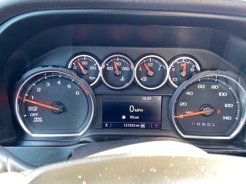 Used 2021 Chevrolet Silverado 1500 LT image 17