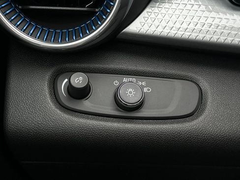 New 2026 Chevrolet Trax LT image 27