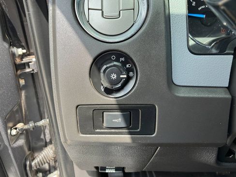 Used 2013 Ford F150 XLT w/ XLT Chrome Pkg AWD/4WD image 20