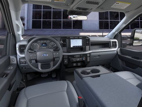New 2024 Ford F250 XL w/ XL Chrome Package RWD image 9