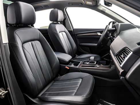 Used 2023 Audi Q5 2.0T Premium Plus w/ Premium Plus Package image 7