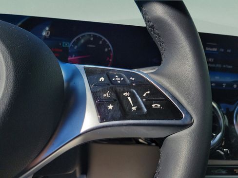 Certified 2026 Mercedes-Benz GLA 250 image 17