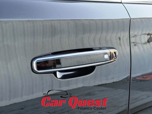 Used 2016 Chevrolet Suburban LTZ AWD/4WD image 28