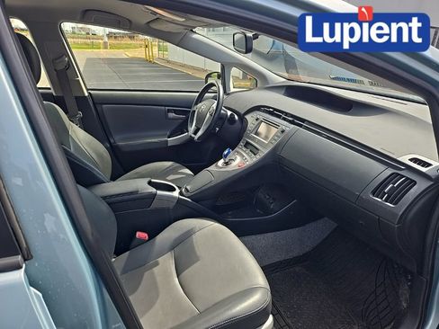 Used 2013 Toyota Prius Four image 15