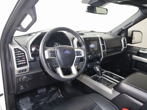 Used 2019 Ford F150 Lariat image 25