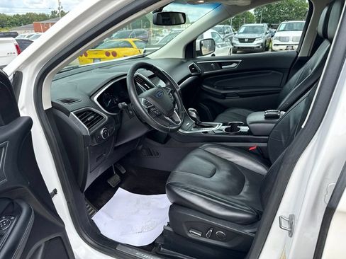 Used 2017 Ford Edge Titanium w/ Equipment Group 301A AWD/4WD image 26