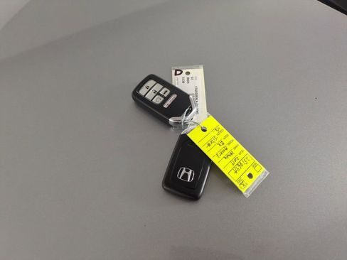 Used 2019 Honda Accord EX image 31