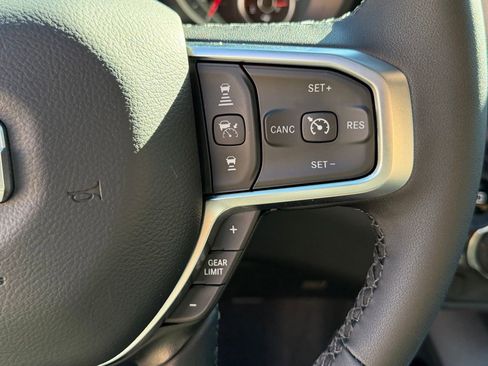 New 2026 RAM 1500 4x4 Crew Cab image 17