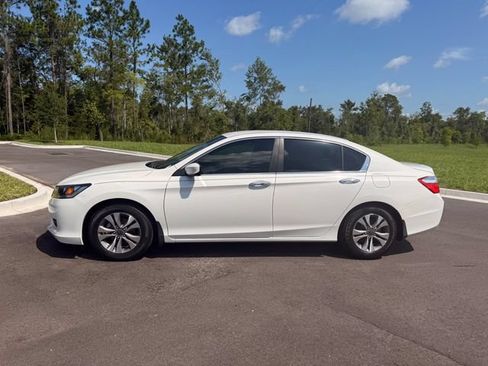 Used 2013 Honda Accord LX image 9