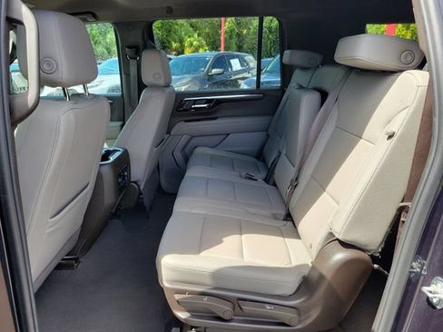 Used 2025 Chevrolet Suburban LT AWD/4WD image 14