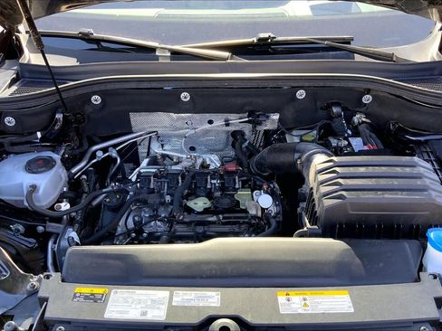 Used 2025 Volkswagen Atlas SEL Premium R-Line image 32