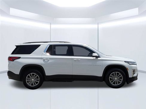 Used 2023 Chevrolet Traverse LT FWD image 7
