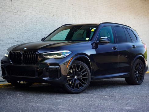 Used 2023 BMW X5 sDrive40i w/ M Sport Package RWD image 2