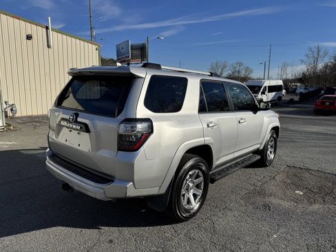 Used 2016 Toyota 4Runner Trail Premium image 21