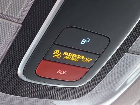 Used 2025 Hyundai Kona SEL image 26