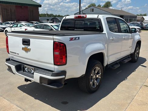 Used 2018 Chevrolet Colorado Z71 AWD/4WD image 6