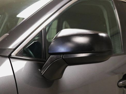 Used 2021 Toyota RAV4 LE image 94