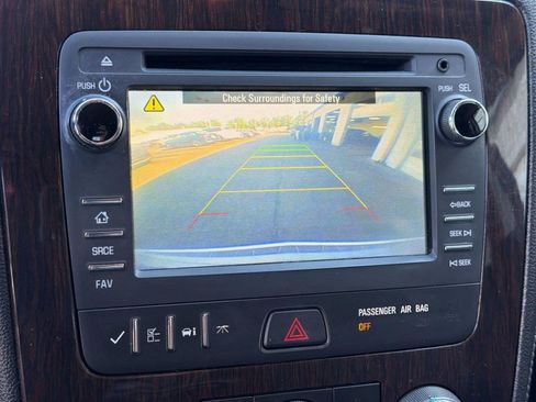 Used 2016 Chevrolet Traverse LT FWD image 22