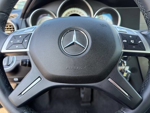 Used 2013 Mercedes-Benz C 300 4MATIC Sedan image 22