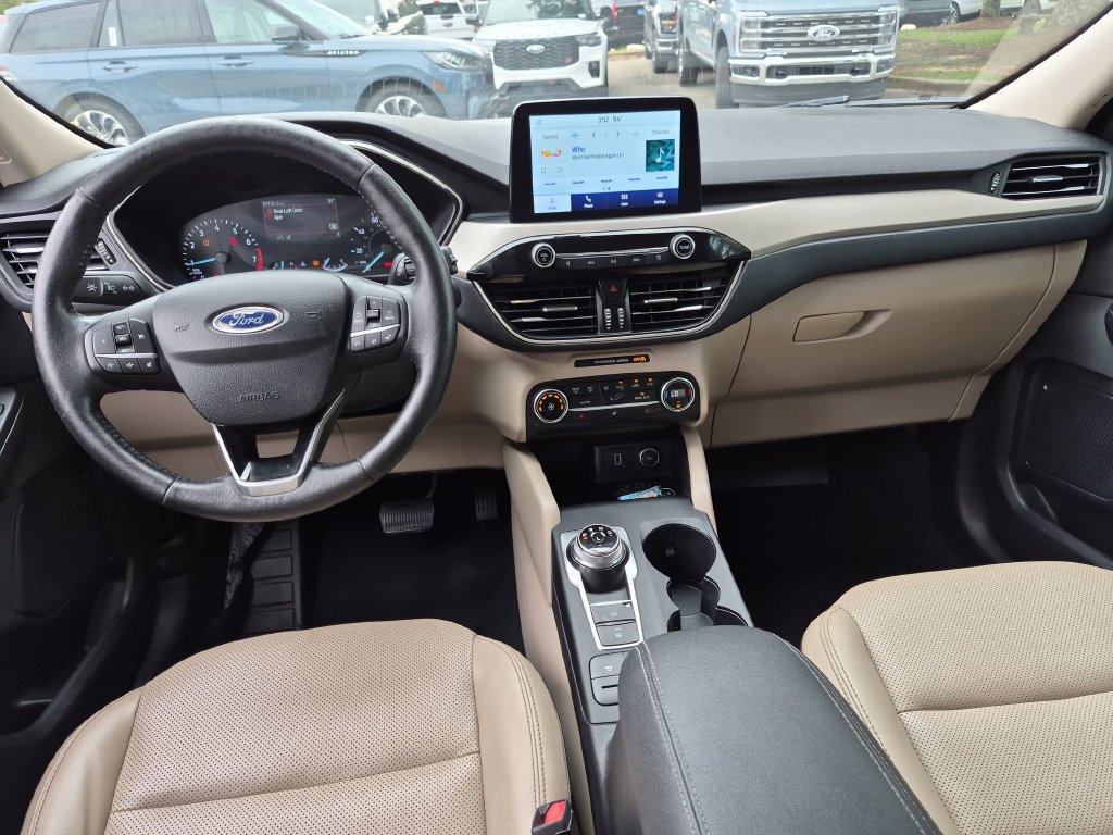 Used 2020 Ford Escape SEL FWD image 25