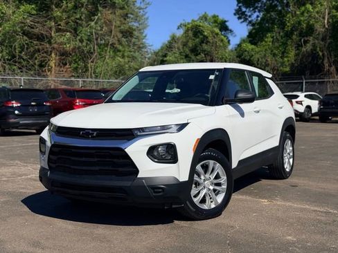 Used 2022 Chevrolet TrailBlazer LS AWD/4WD image 1